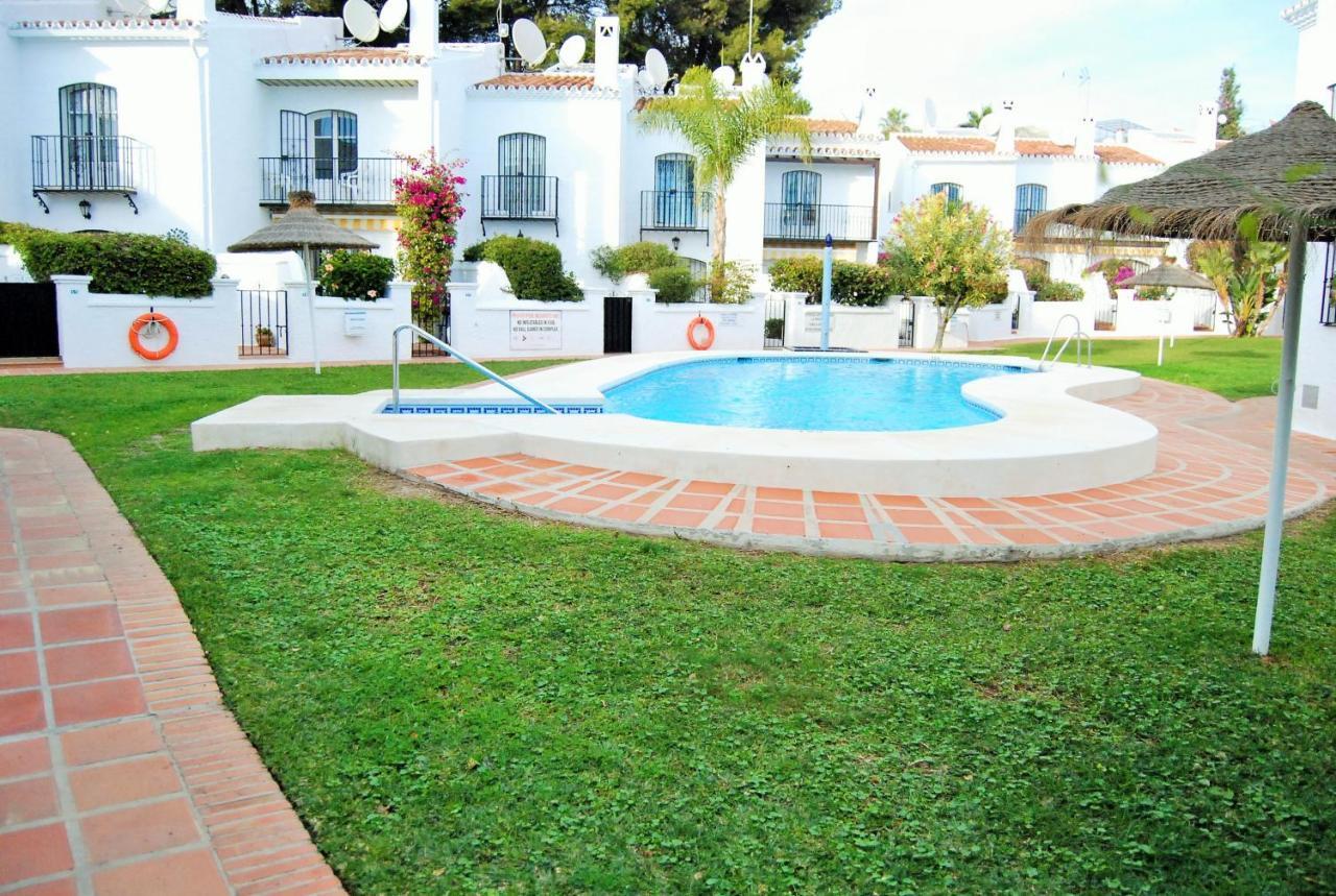 Los Pinos 29 Villas Casasol ネルハ エクステリア 写真